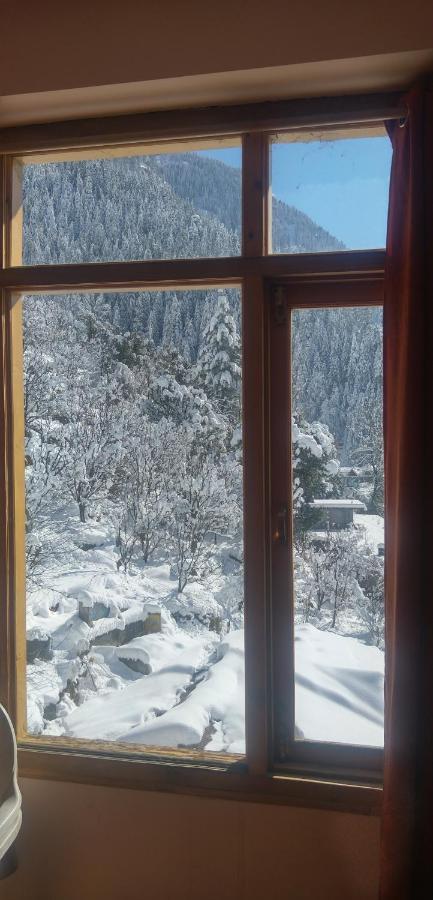 Rasta Cafe And Lodge Manali  Exterior photo
