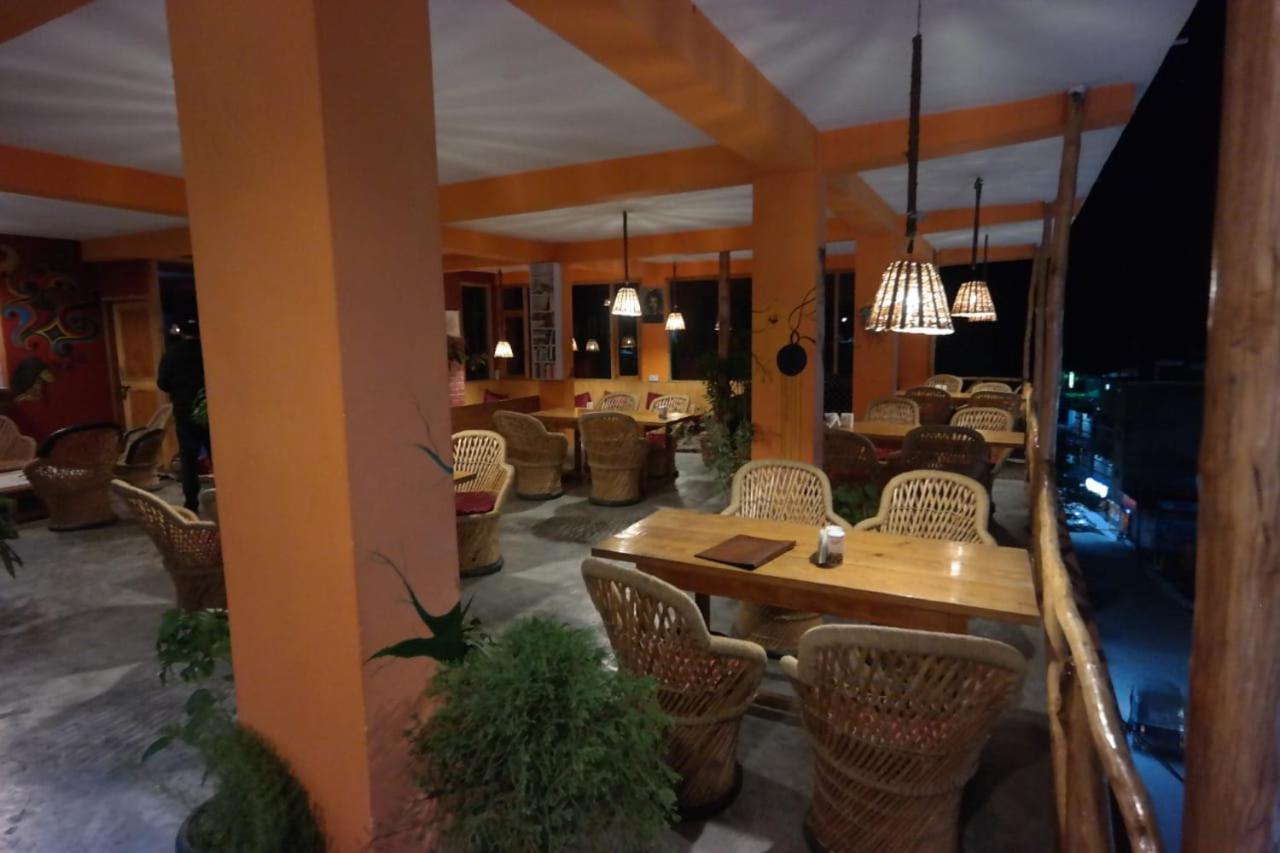 Rasta Cafe And Lodge Manali  Exterior photo